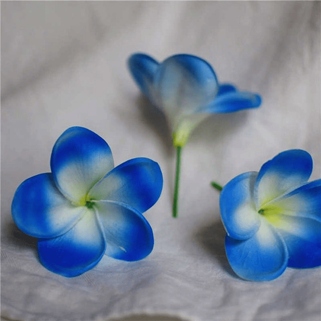 Flor Para Cabello Con Palito Tipanie Azul texturada