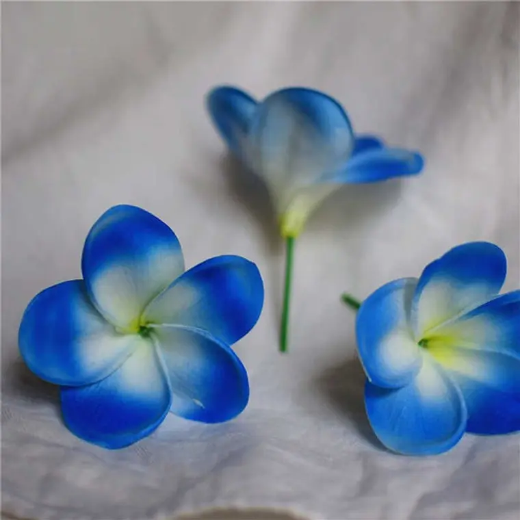 Flor Para Cabello Con Palito Tipanie Azul texturada 1