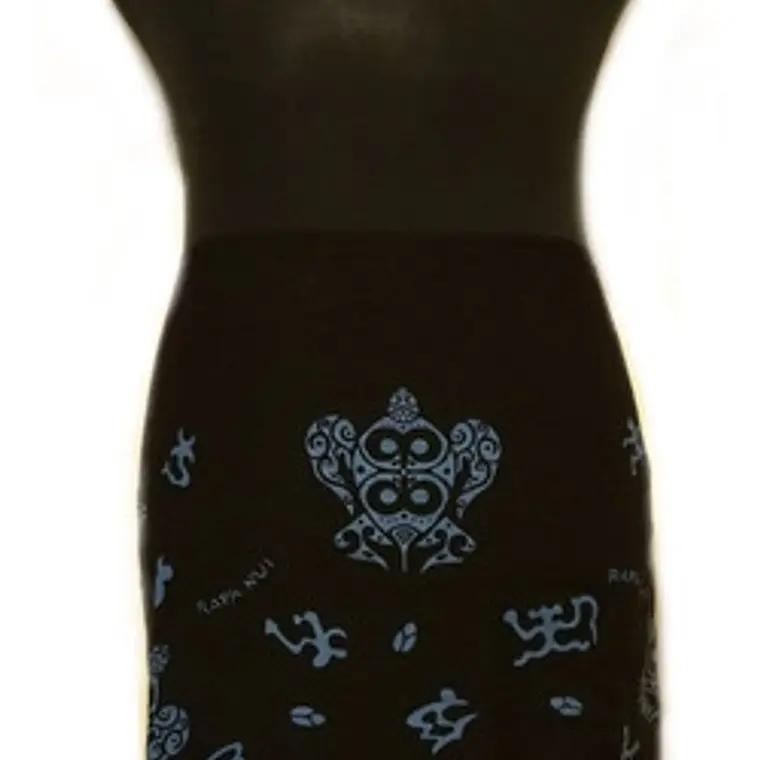 Pareo Corto Napohe Color Negro Tortuga Rongo Rongo Azul 2