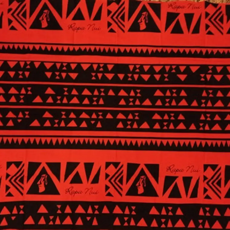 Pareo Napohe Grande Rapa Nui Color Rojo Diseño Tatoo Negro 1