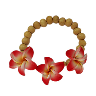 Pulsera de madera y tipanie de goma eva