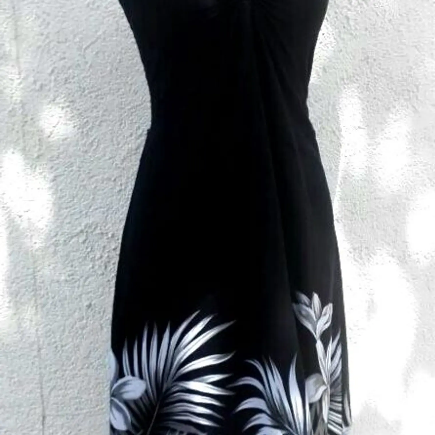 Vestido Mariposa negro con Tipanie Blanco con gris Polinesico importado desde Hawaii 1