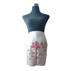 Pareo Blanco Corto Napohe Tortuga Rongo Rongo color rojo