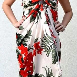 Pareo Hawaii Color Crema Con Tipanie roja