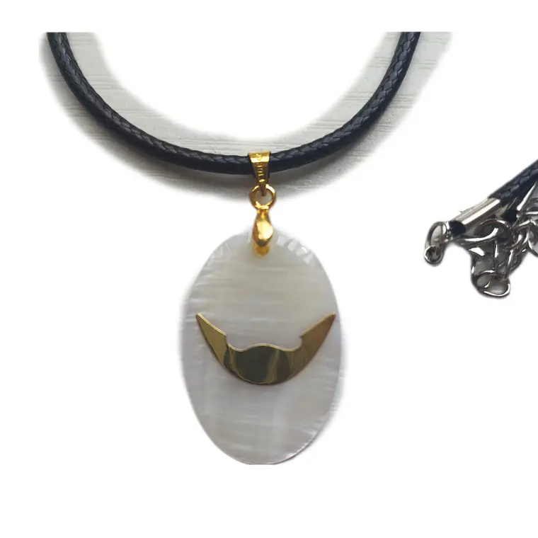 Colgante Nácar con Reimiro bronce  / Diametro 3cm 1