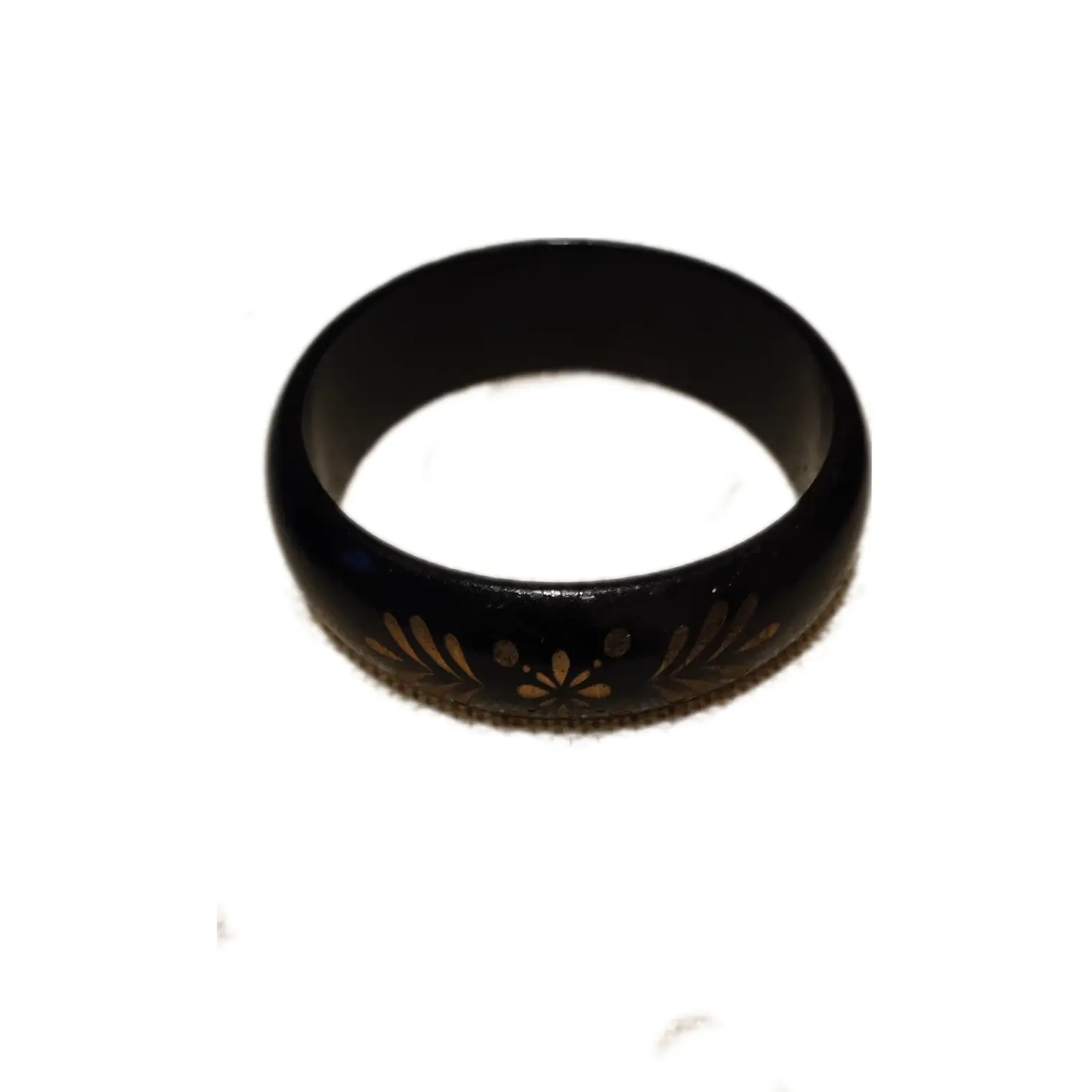 Pulsera de madera color negro con pétalos 3