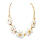 Collar de rafia y flores de concha buble blanca con pipi - thumbnail 1