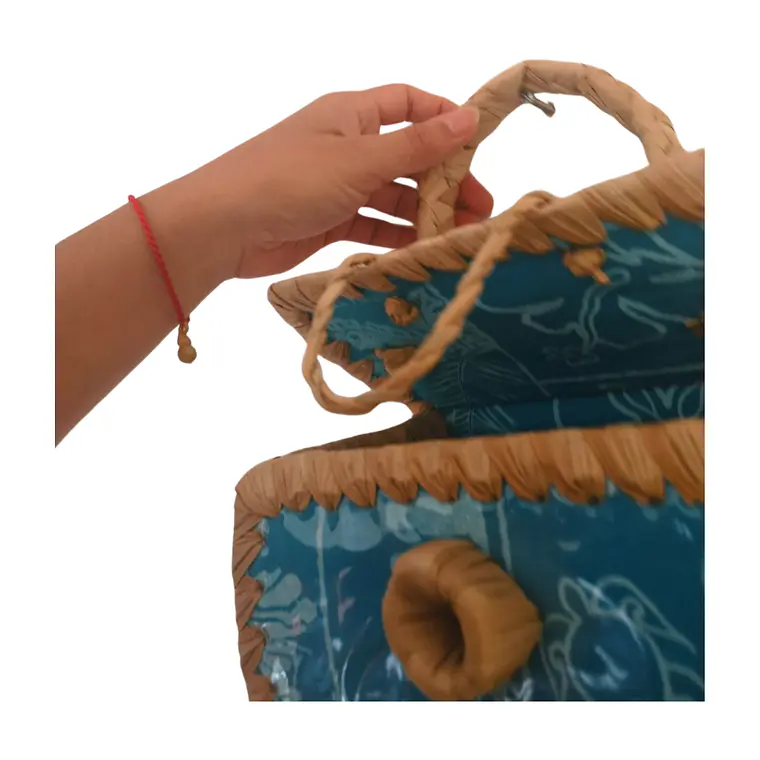 Bolsito Fibra de Pandanus Y Tela  Rapa nui con tortugas 9
