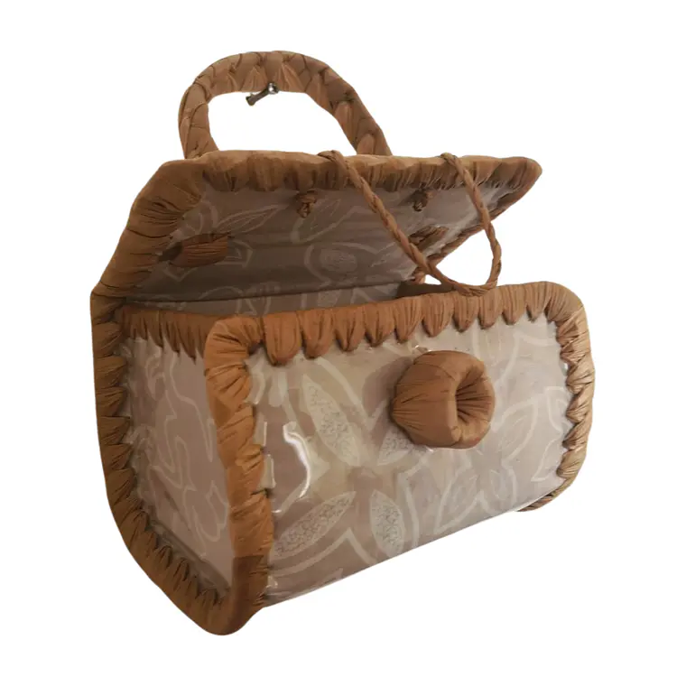 Bolsito hecho con Fibra de Pandanus Y Tela Rapa Nui 9