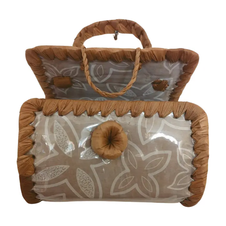 Bolsito hecho con Fibra de Pandanus Y Tela Rapa Nui 11