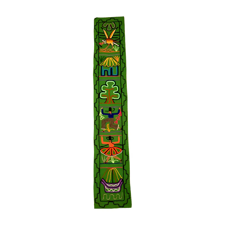 Telar Verde bordado con hermosa iconografia Aymara 2