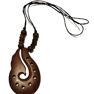 Colgante Mangai de madera 6x4cm con cordon ajustable