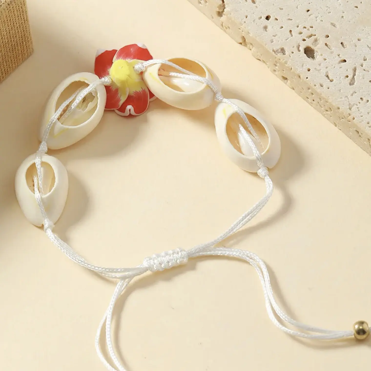 Pulsera tobillera ajustable flor tipanie roja y pure blanco 3