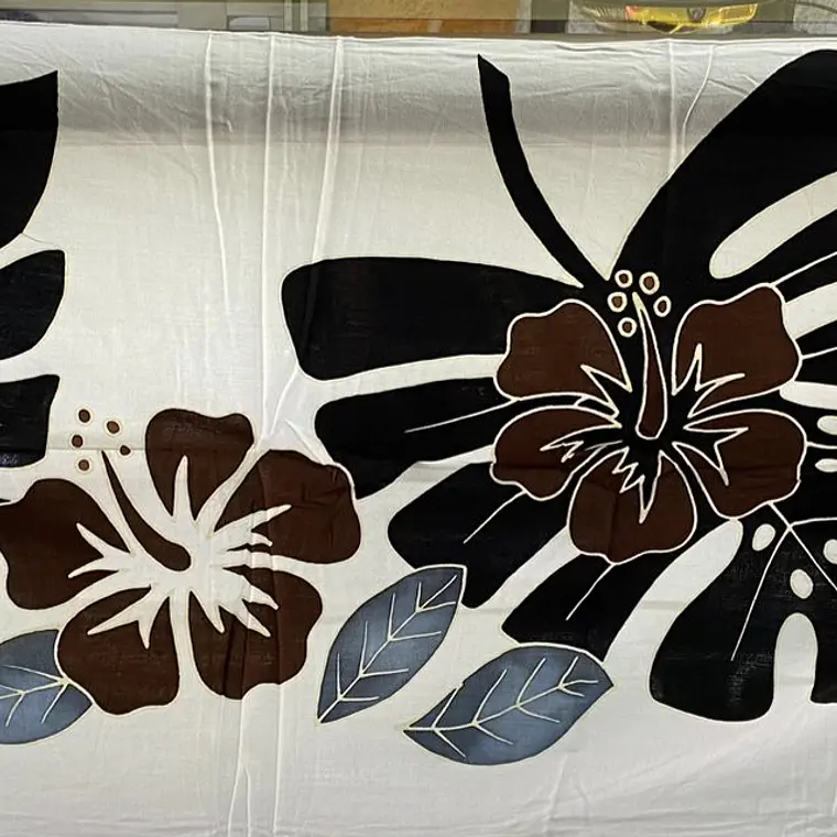 Pareo Corto blanco / hibisco cafe y hojas negras 1,75X0,6MTS 1