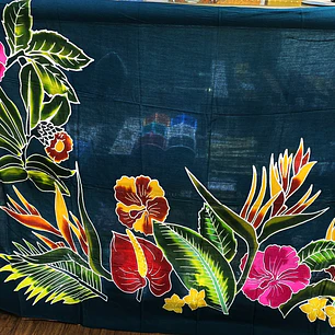 Pareo Verde oscuro con hojas 1,75x1,15mts