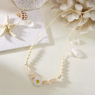 Colgante hilo con pure blanco y tipanie blanca con amarillo