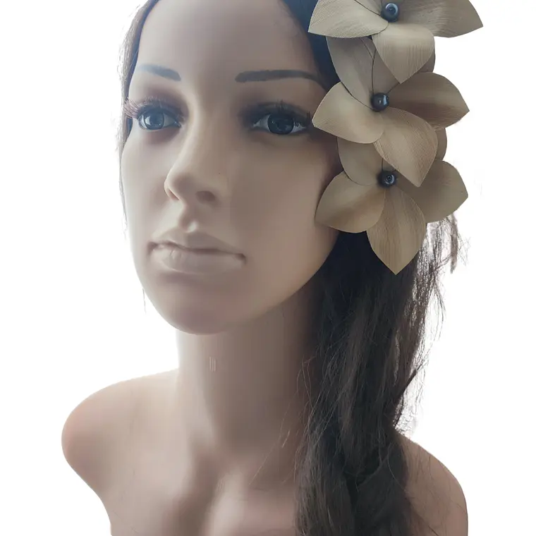 Pinza con 3 Flor Pandanus Con perla de rio Para El Cabello 8