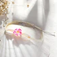 Pulsera de hilo con conchas pure blanco y tipanie fucsia - Miniatura 3