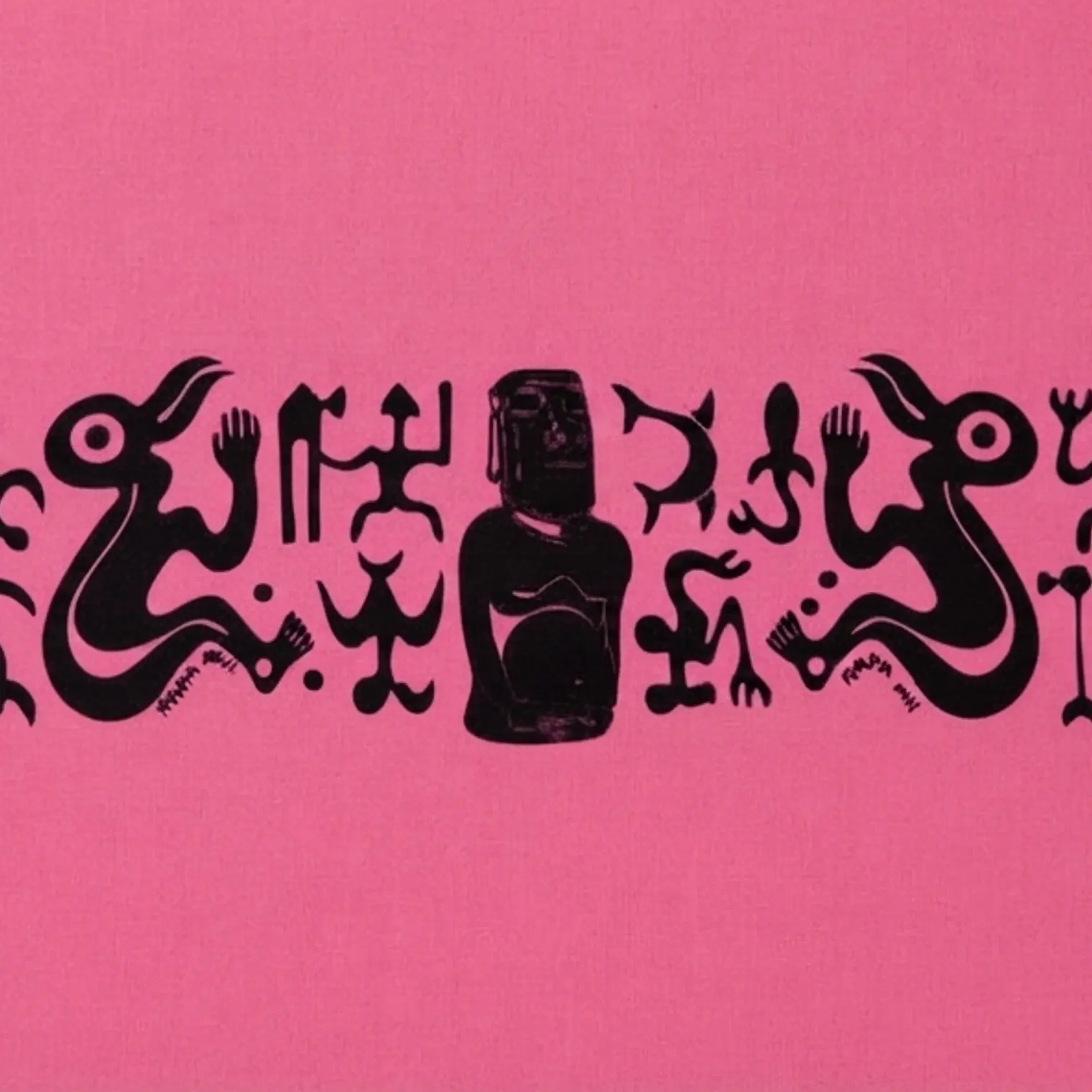 Pareo Corto Napohe rosado Con Moai y Rongo Rongo Negro 2