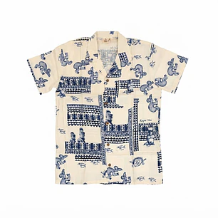 Camisa Napohe Blanca con figuras rapa nui azul