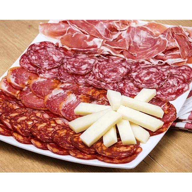 Tabla Ibérica, importada de España y elaborada a partir del cerdo ibérico de cebo