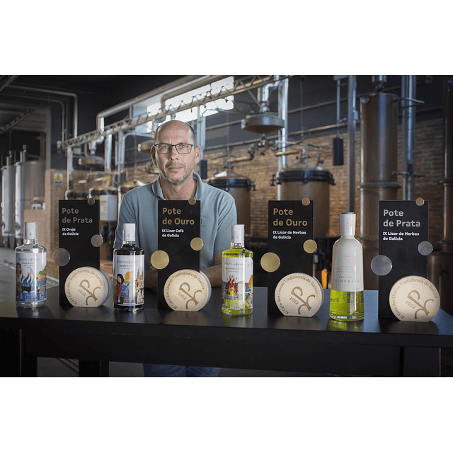 Licor Tradicional Gallego con Indicación Geográfica “Licor de Hierbas de Galicia” Digestivo