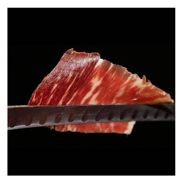 Jamón Ibérico de Bellota D. O. JABUGO Et. Negra - Cortado a cuchillo 70 g. Sellado en atmósfera.
