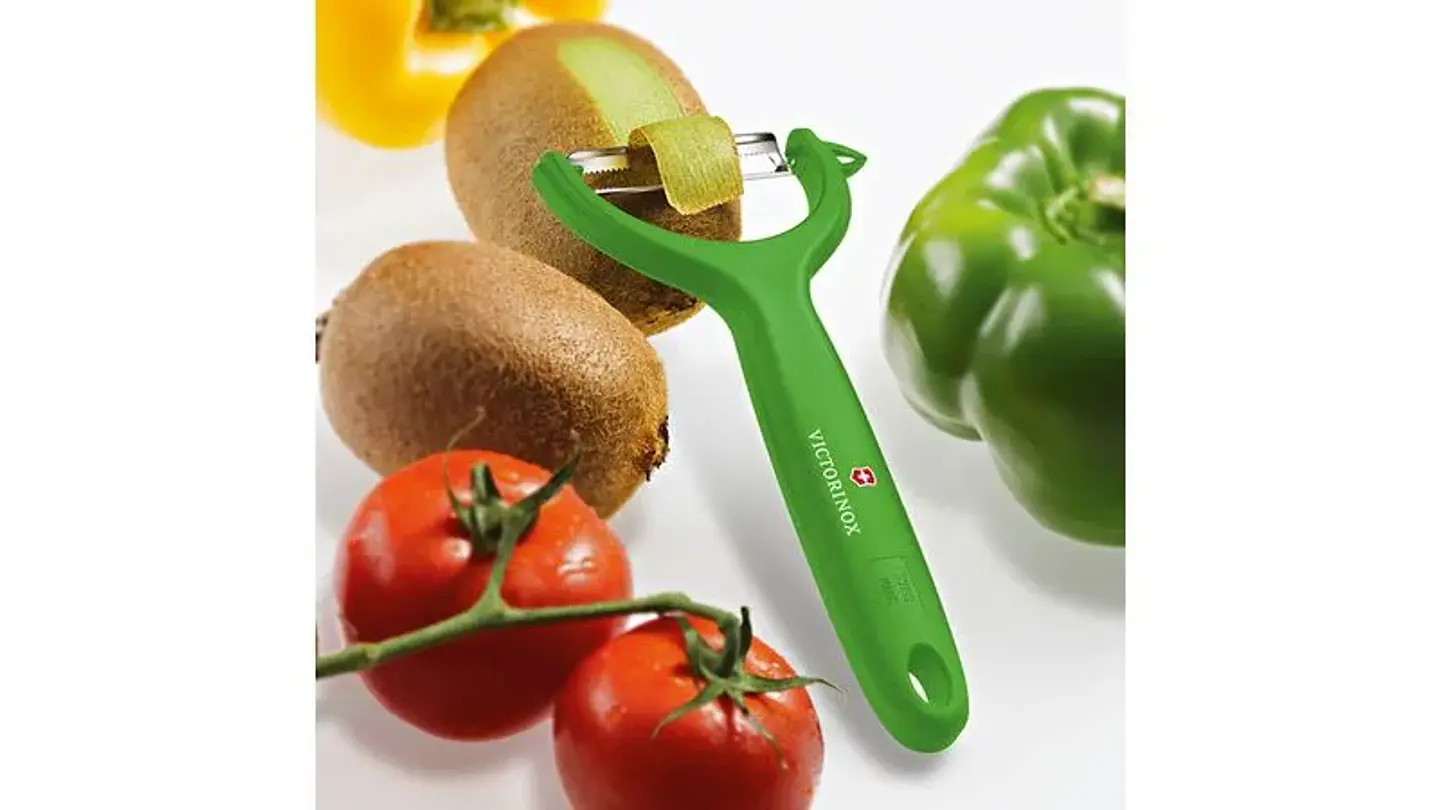 Pelador Para Tomate y Kiwi Victorinox 2