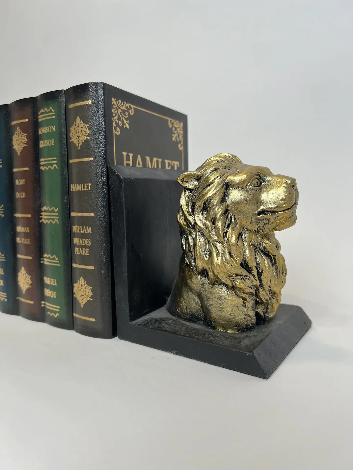 Tope de libro leones 1