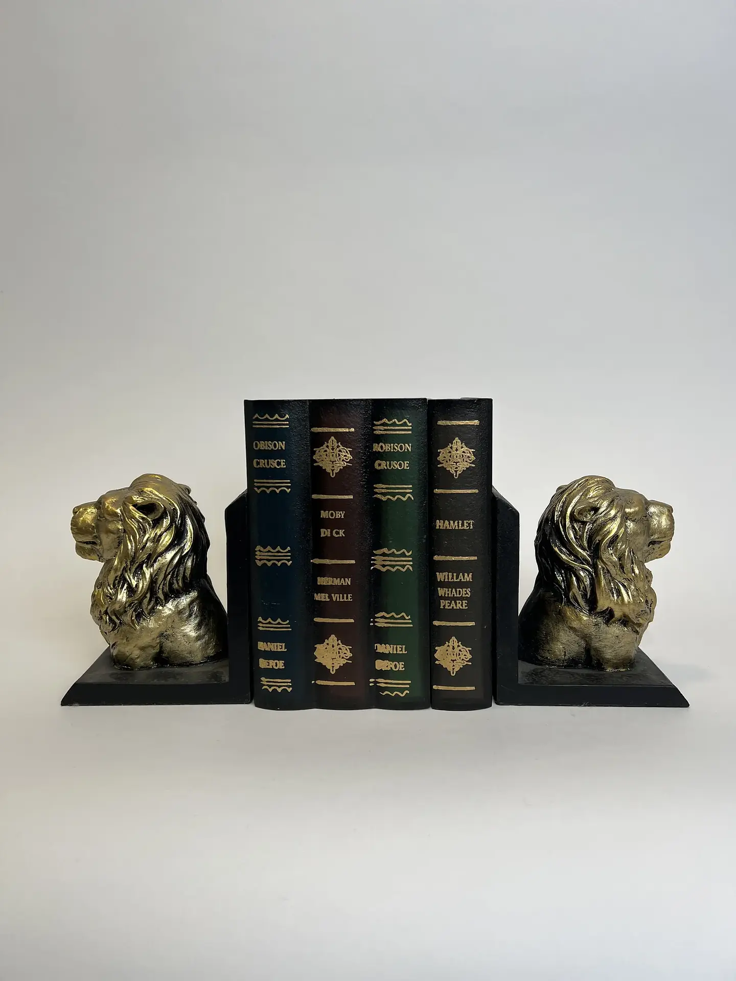 Tope de libro leones 2