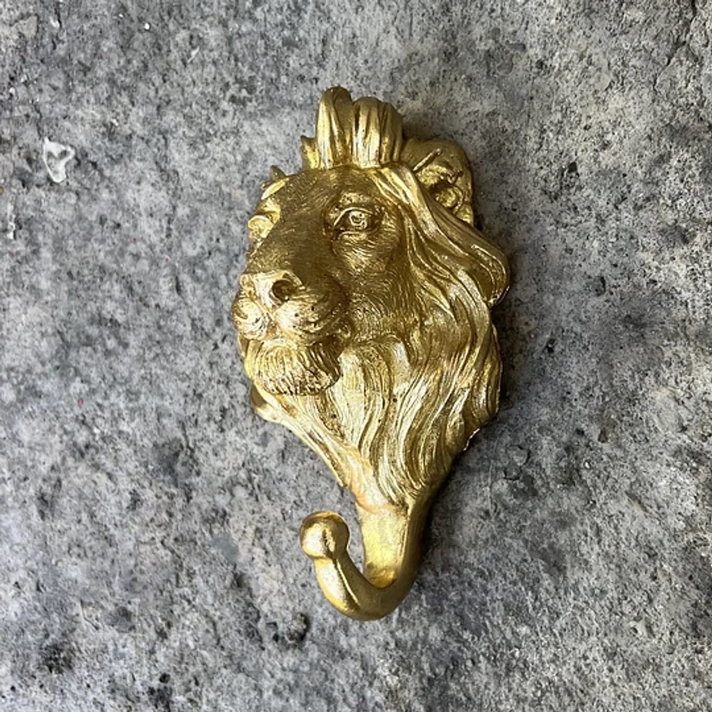 Percha León 3