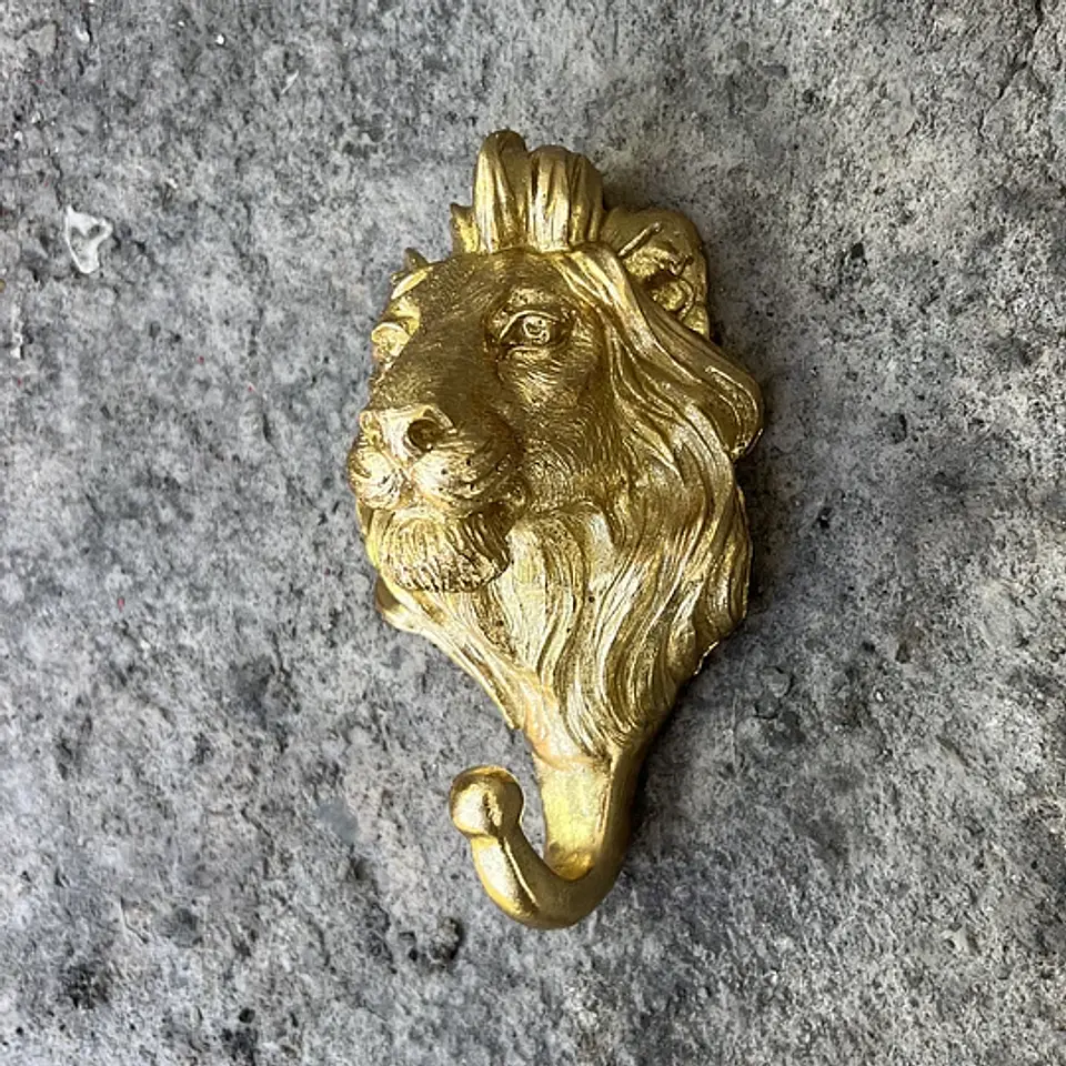 Percha León 3