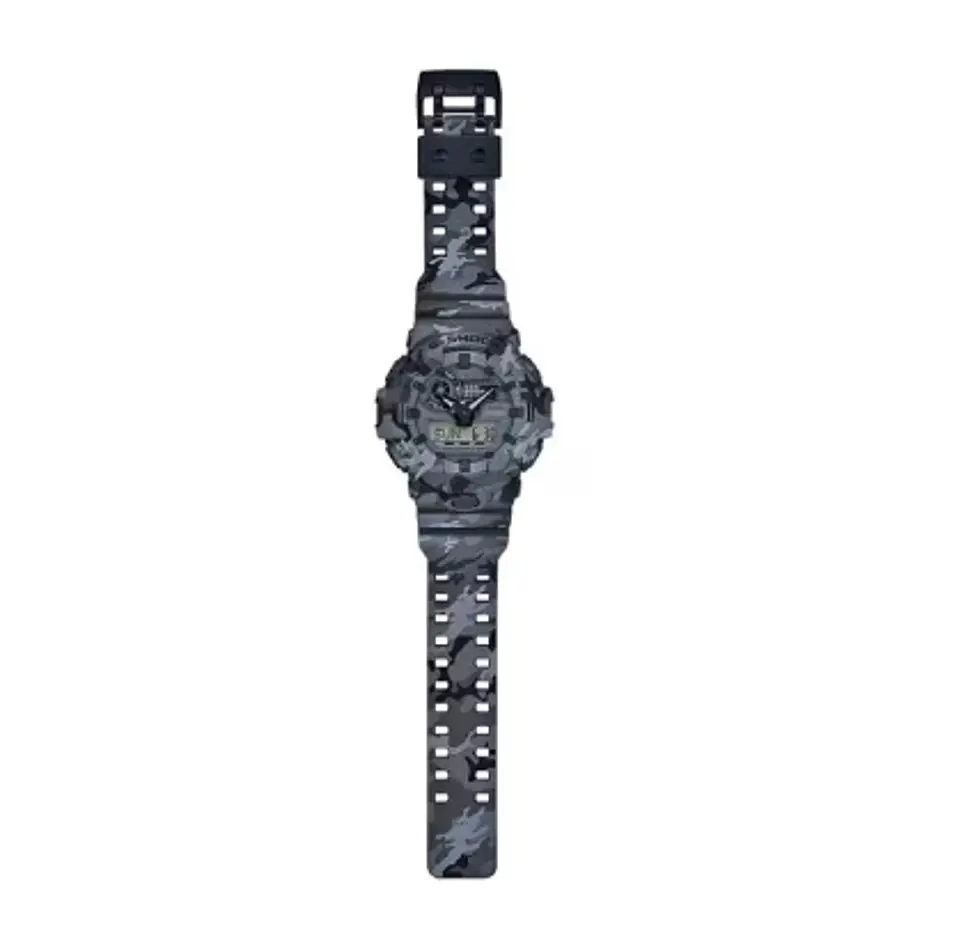 Reloj G-SHOCK GA-700CM-8A 3