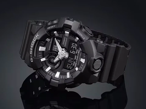 Reloj G-SHOCK GA-700-1B