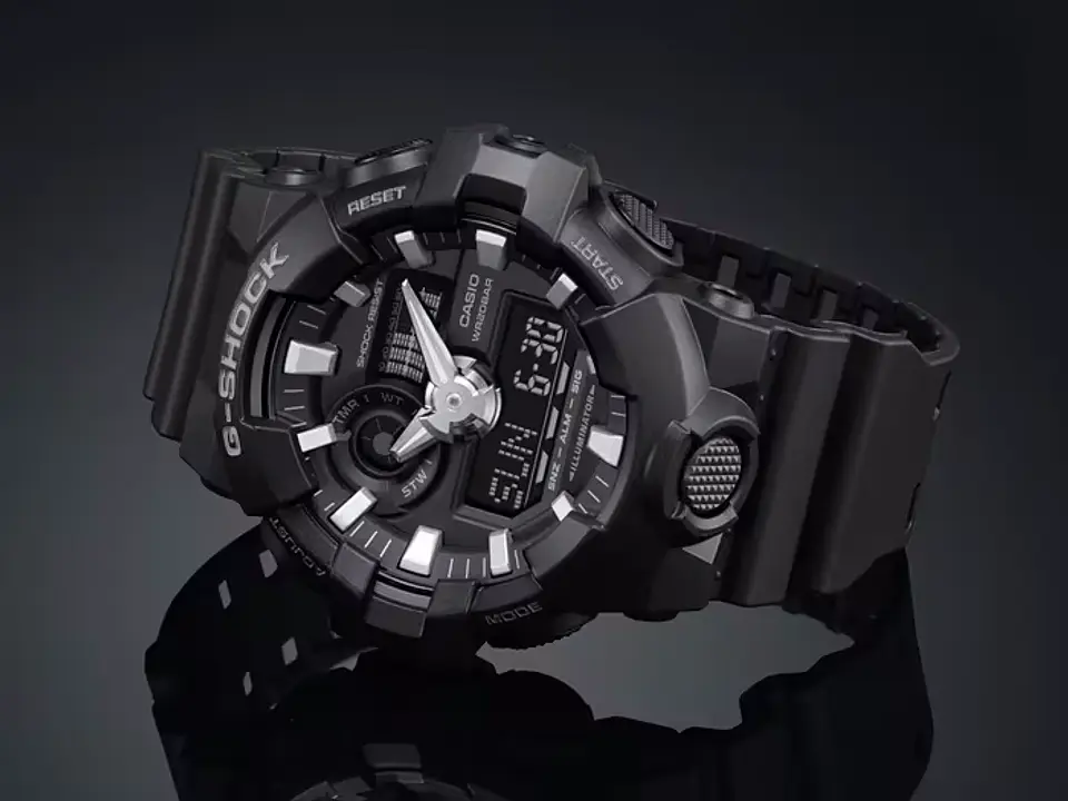 Reloj G-SHOCK GA-700-1B 2