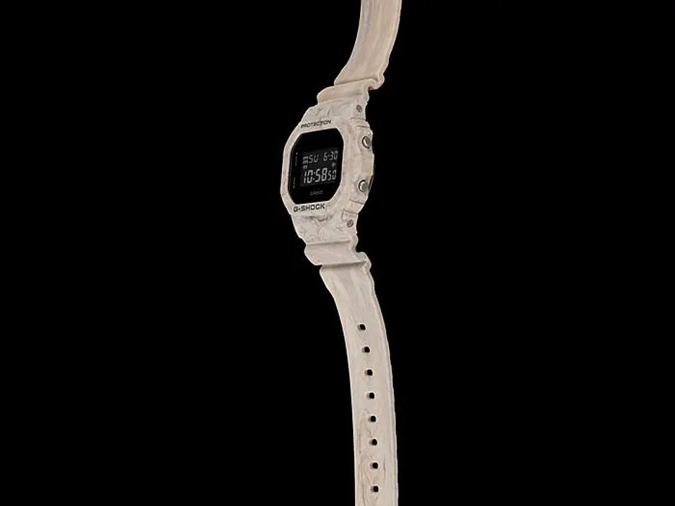 Reloj G-SHOCK DW-5600WM-5 3