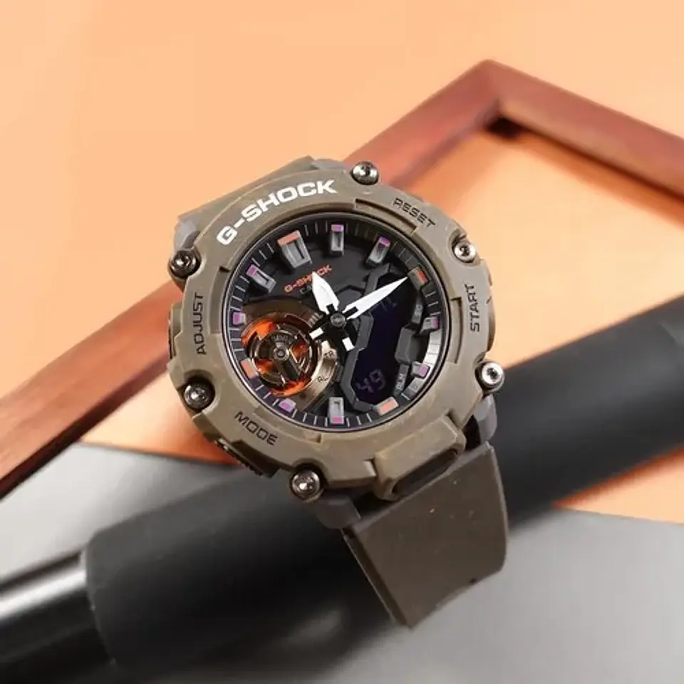 Reloj G-SHOCK GA-2200MFR-5A 2