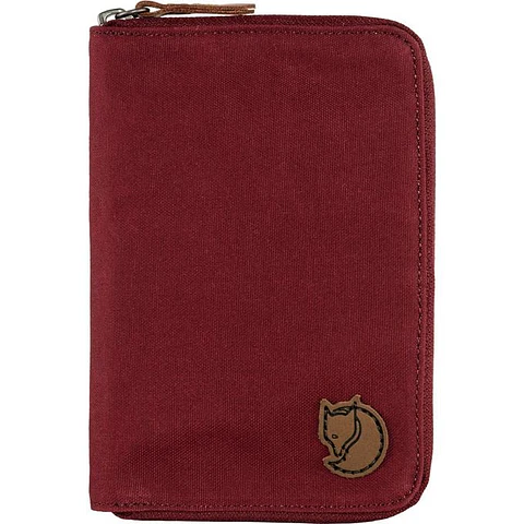 Billetera FJALLRAVEN Passaport Wallet Bourdeux Red