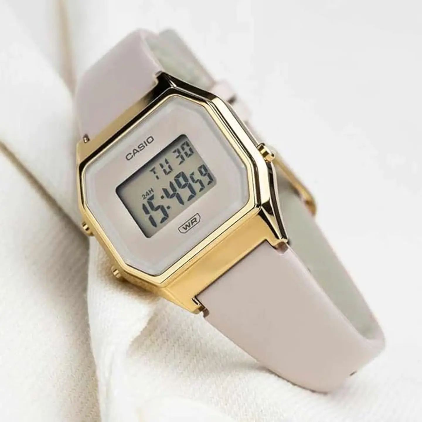 Reloj CASIO LA680WEGL-4 3