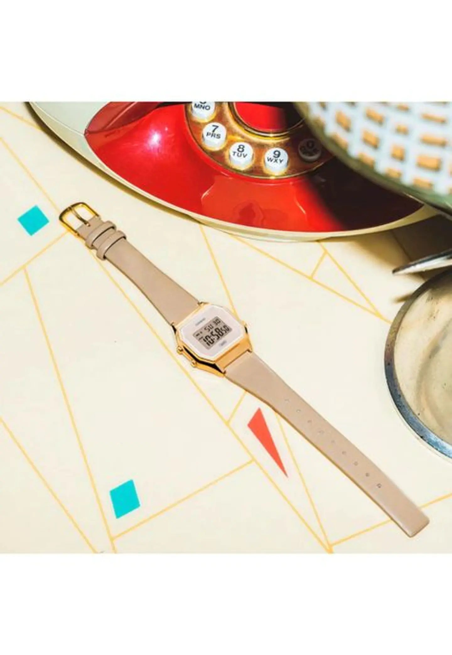 Reloj CASIO LA680WEGL-5 3