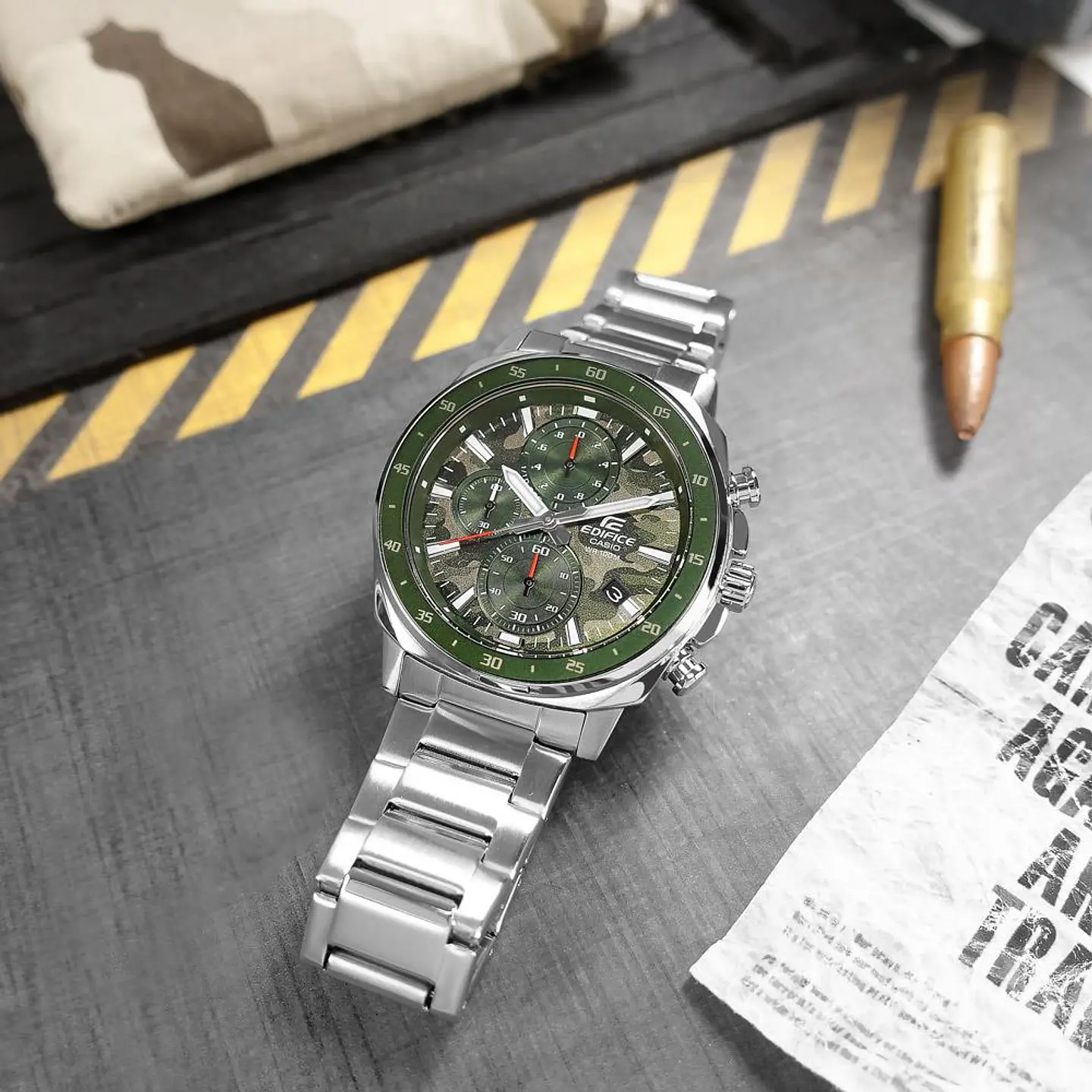 Reloj EDIFICE EFV-600D-3CV 3