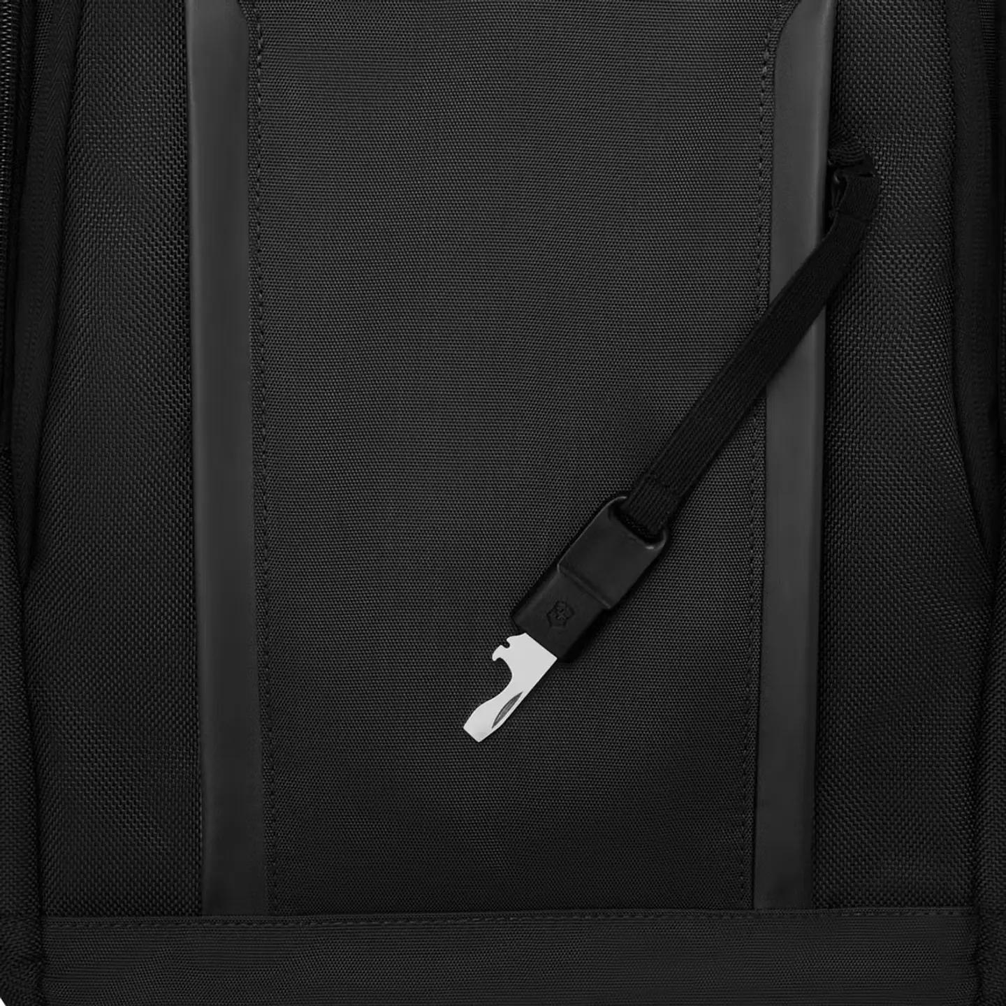 Mochila VICTORINOX Almont Professional Fliptop Laptop Negro 12
