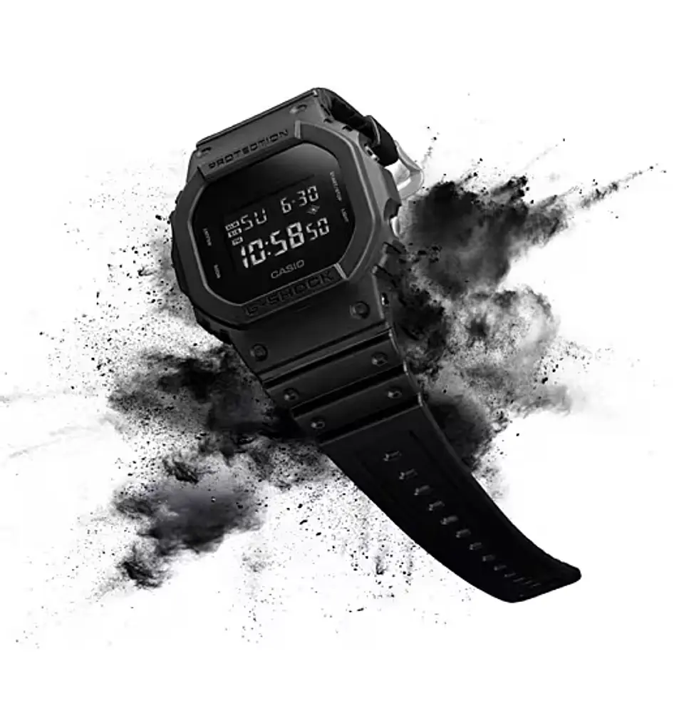 Reloj G-SHOCK DW-5600BB-1 2