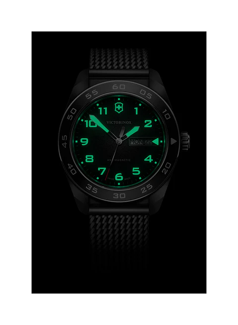 Reloj VICTORINOX Swiss Army Quartz Negro