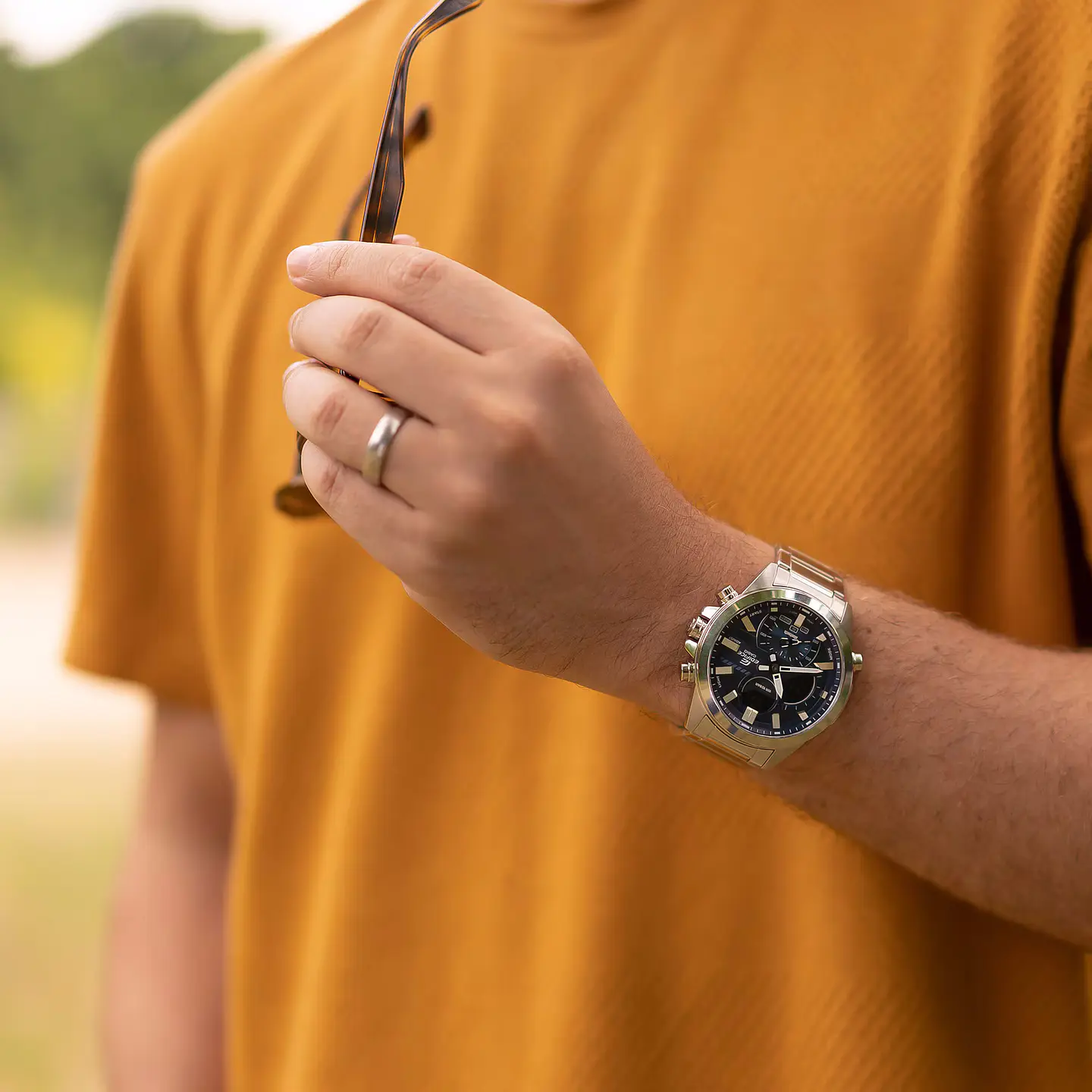 Reloj EDIFICE ECB-30D-2A 2