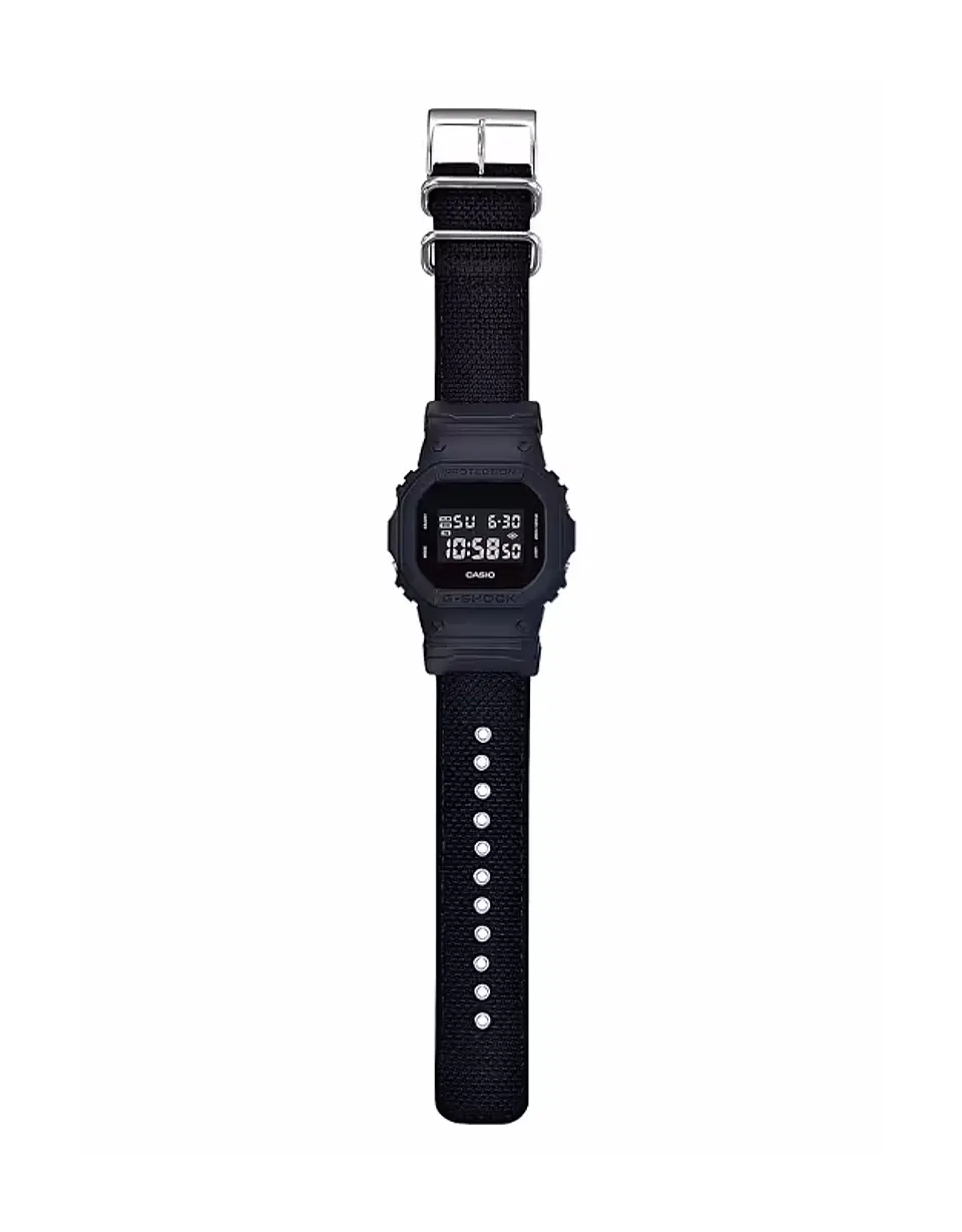 Reloj G-SHOCK DW-5600BBN-1 2