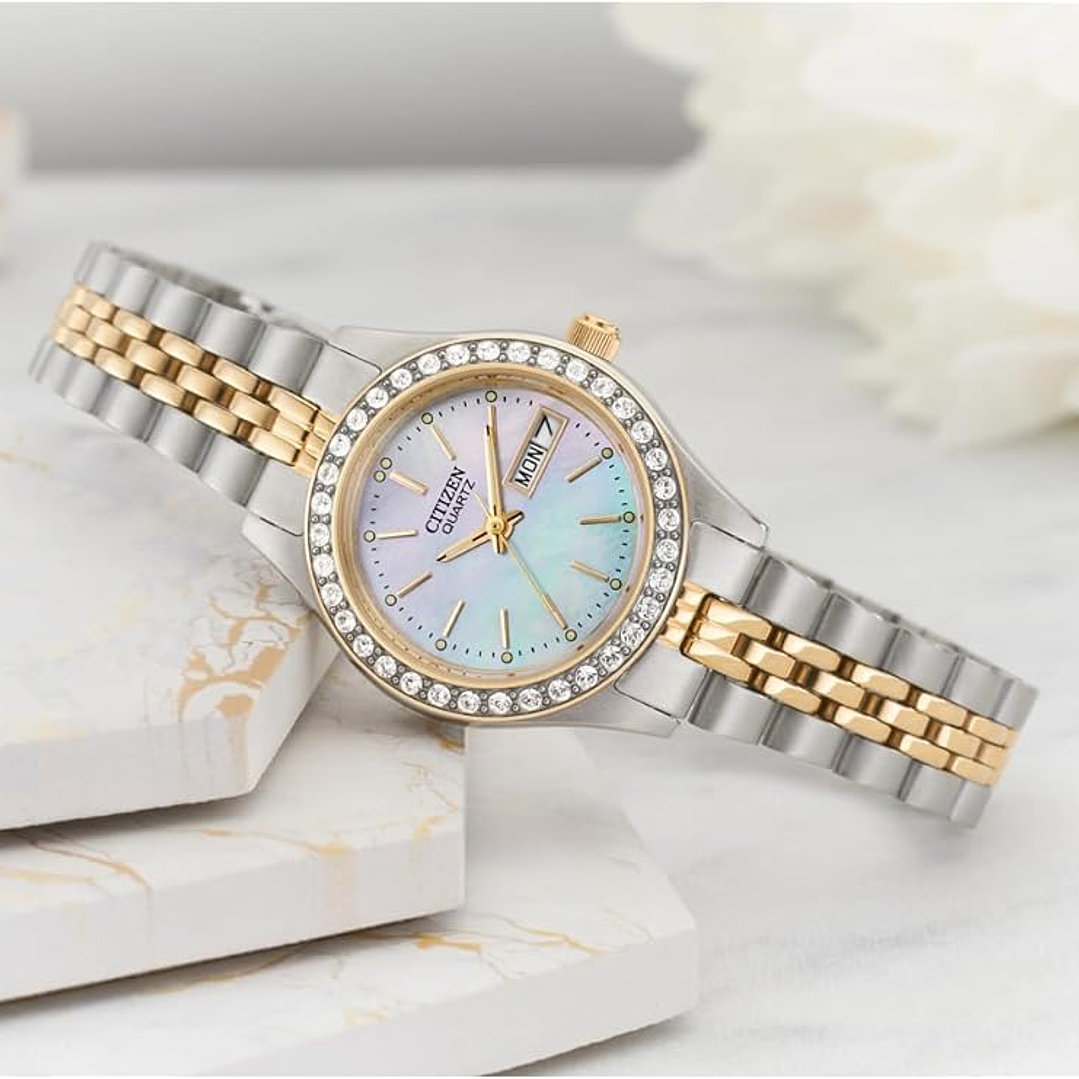 Reloj CITIZEN W Quartz EQ0539-56Y  2