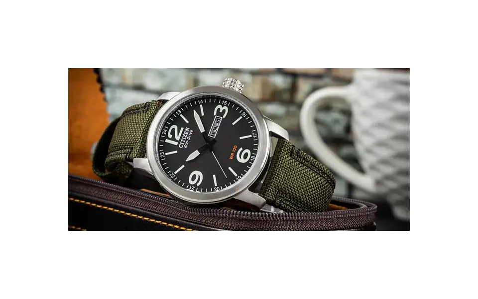 Reloj CITIZEN Eco-Drive Military BM8470-11E 3