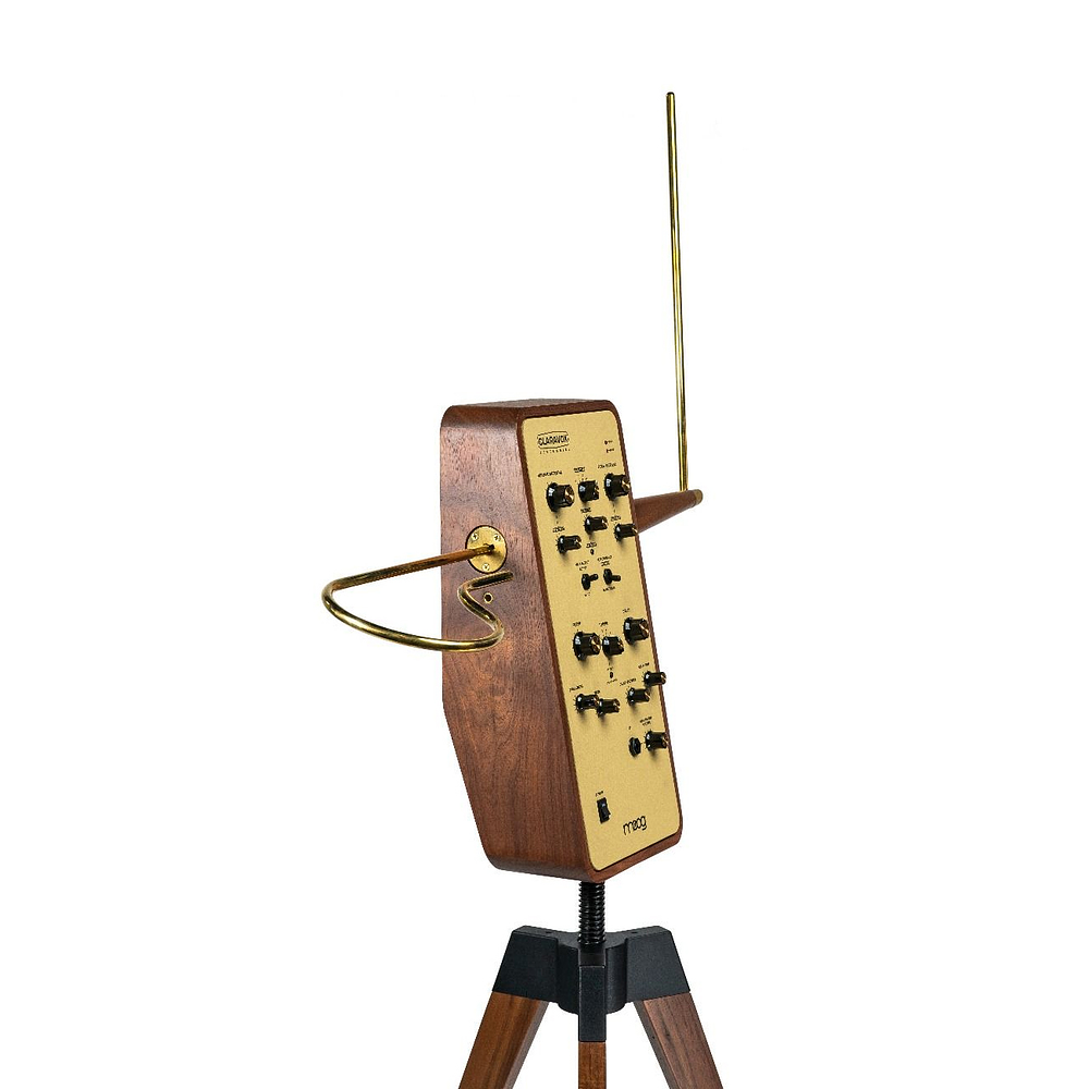 Moog Claravox Centennial Theremin 5