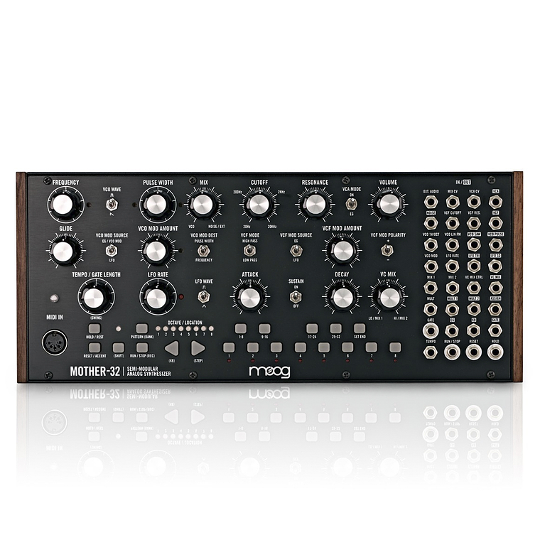 Moog Mother 32 Sintetizador 2